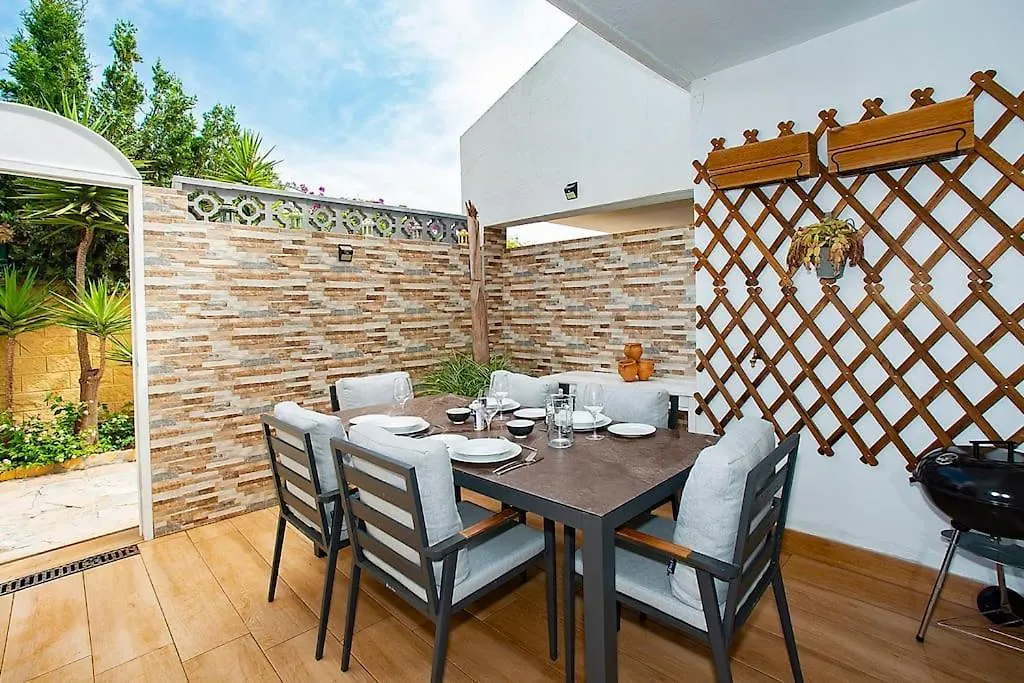 Beautiful And Quiet Family Townhouse In Great Location Villa Marbella